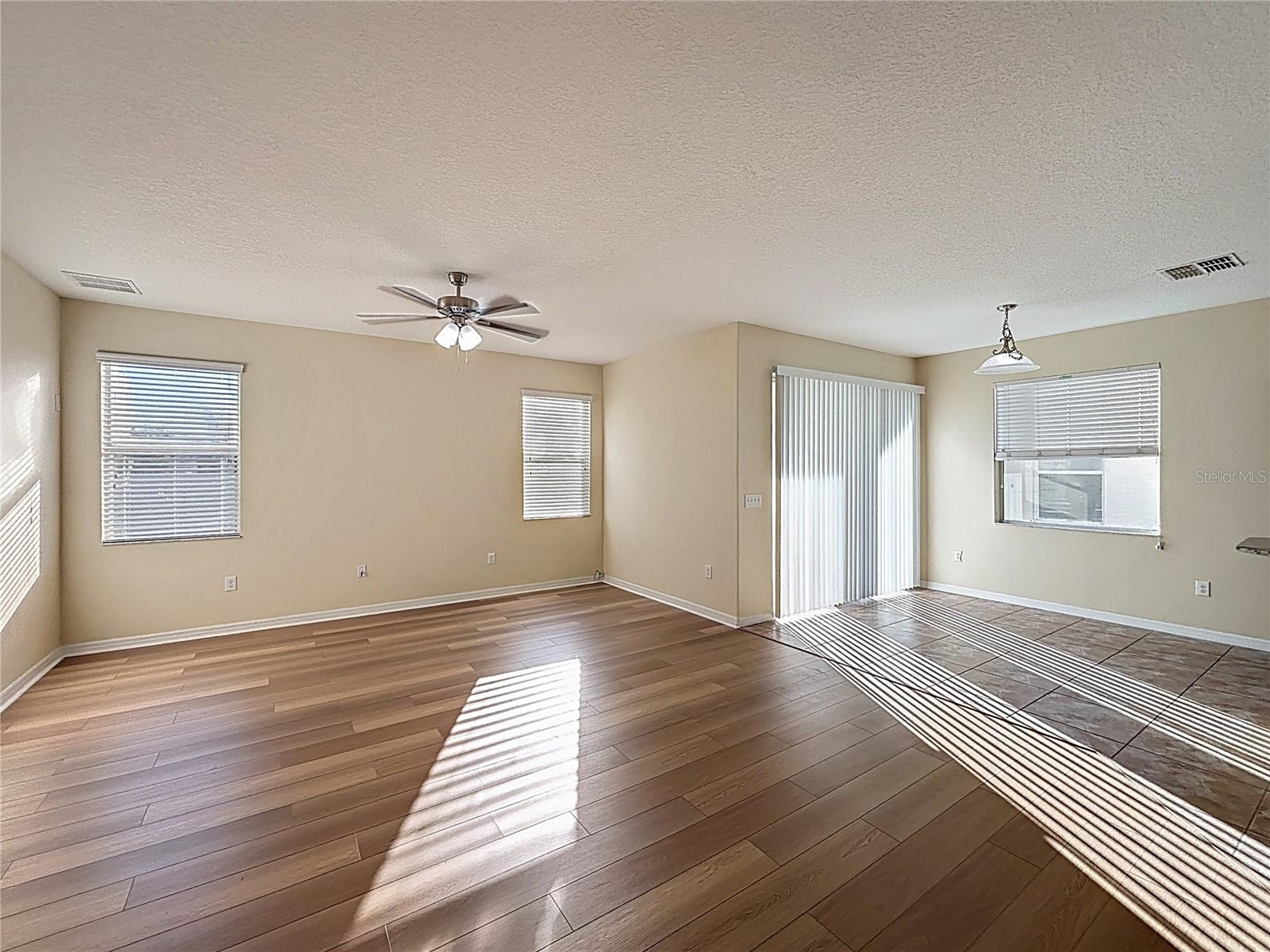 Image 14 of 39 For 10404 White Peacock Place