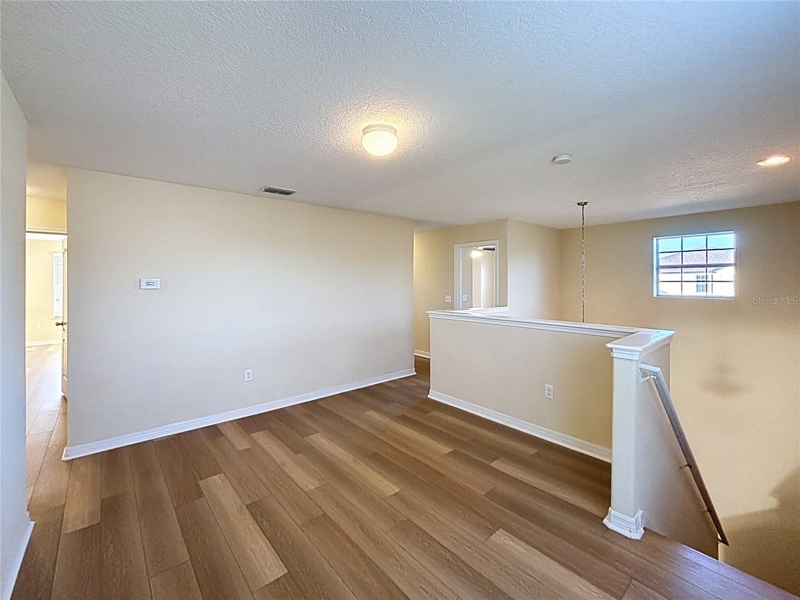 Image 17 of 39 For 10404 White Peacock Place