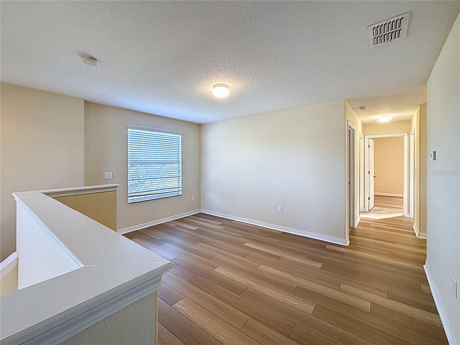 Image 18 of 39 For 10404 White Peacock Place