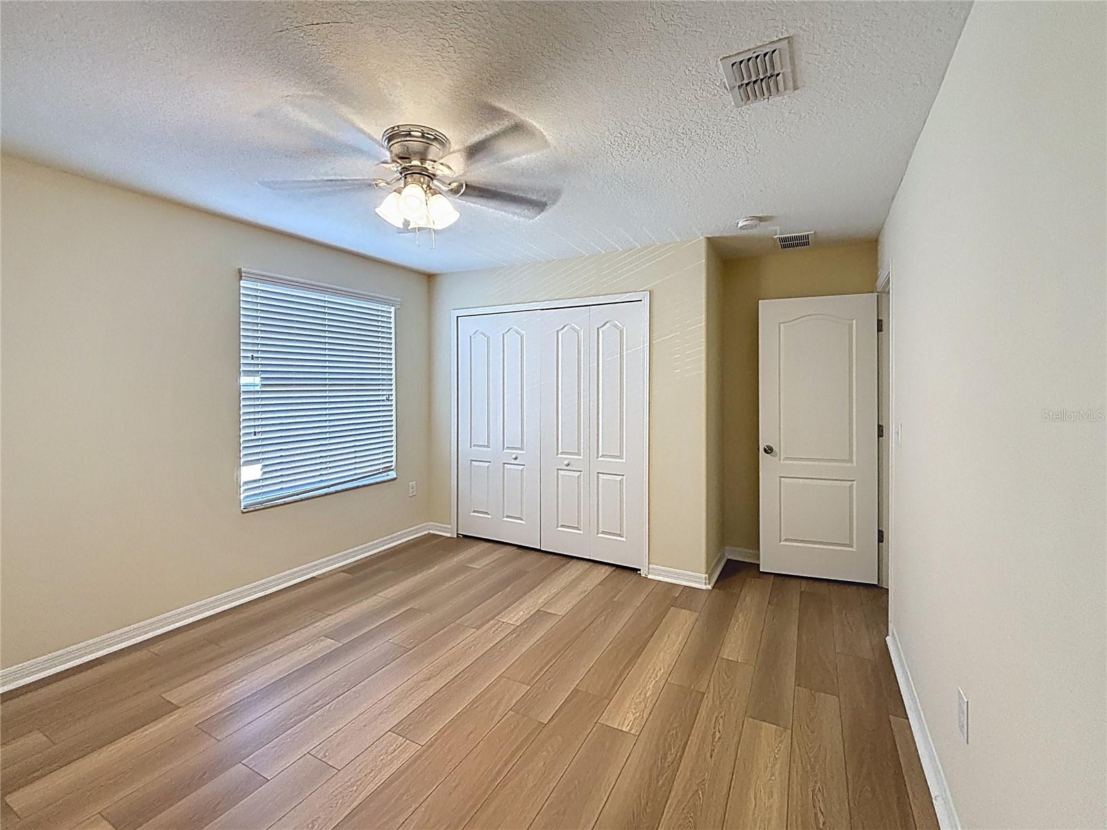 Image 31 of 39 For 10404 White Peacock Place