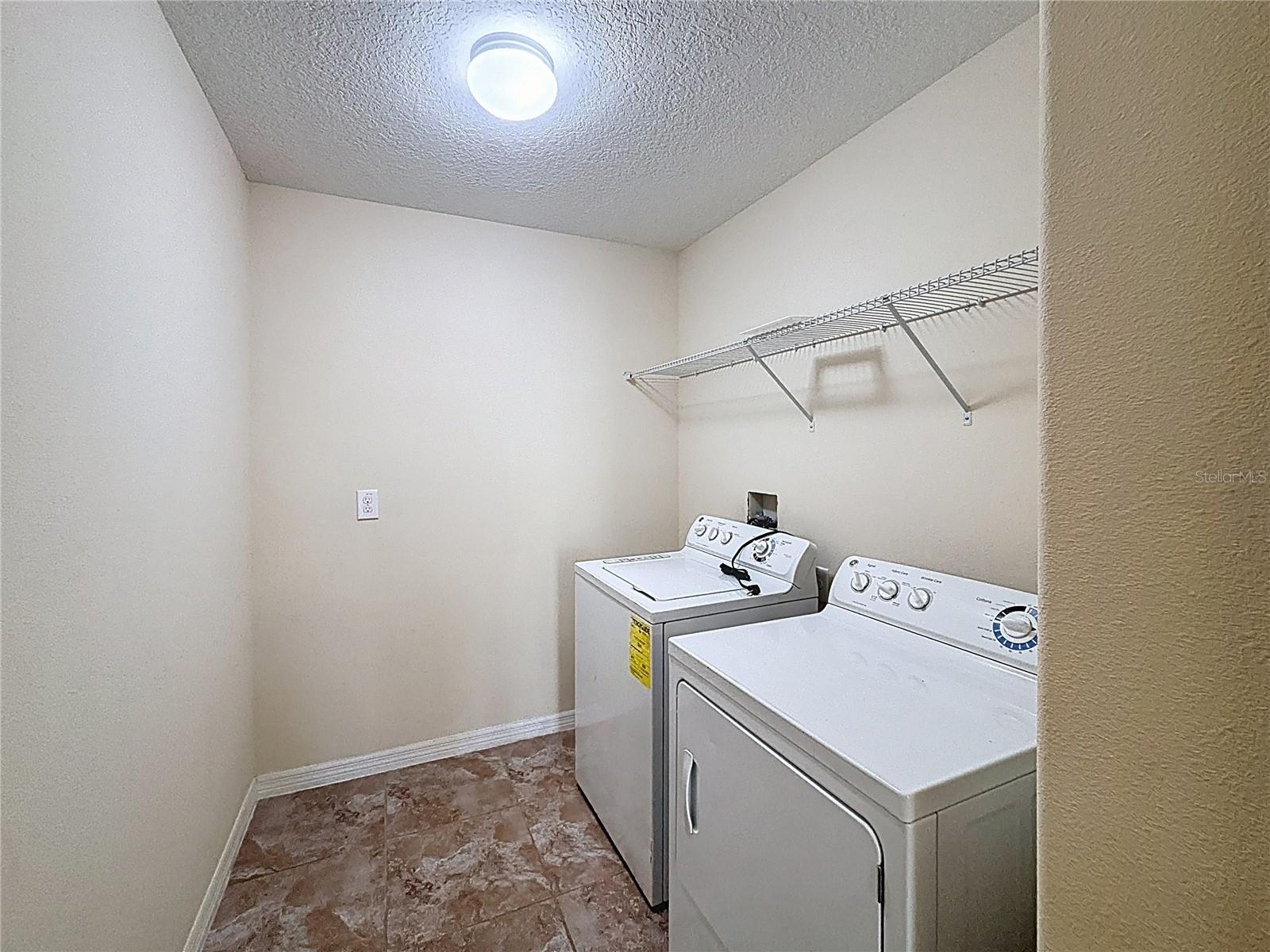 Image 34 of 39 For 10404 White Peacock Place