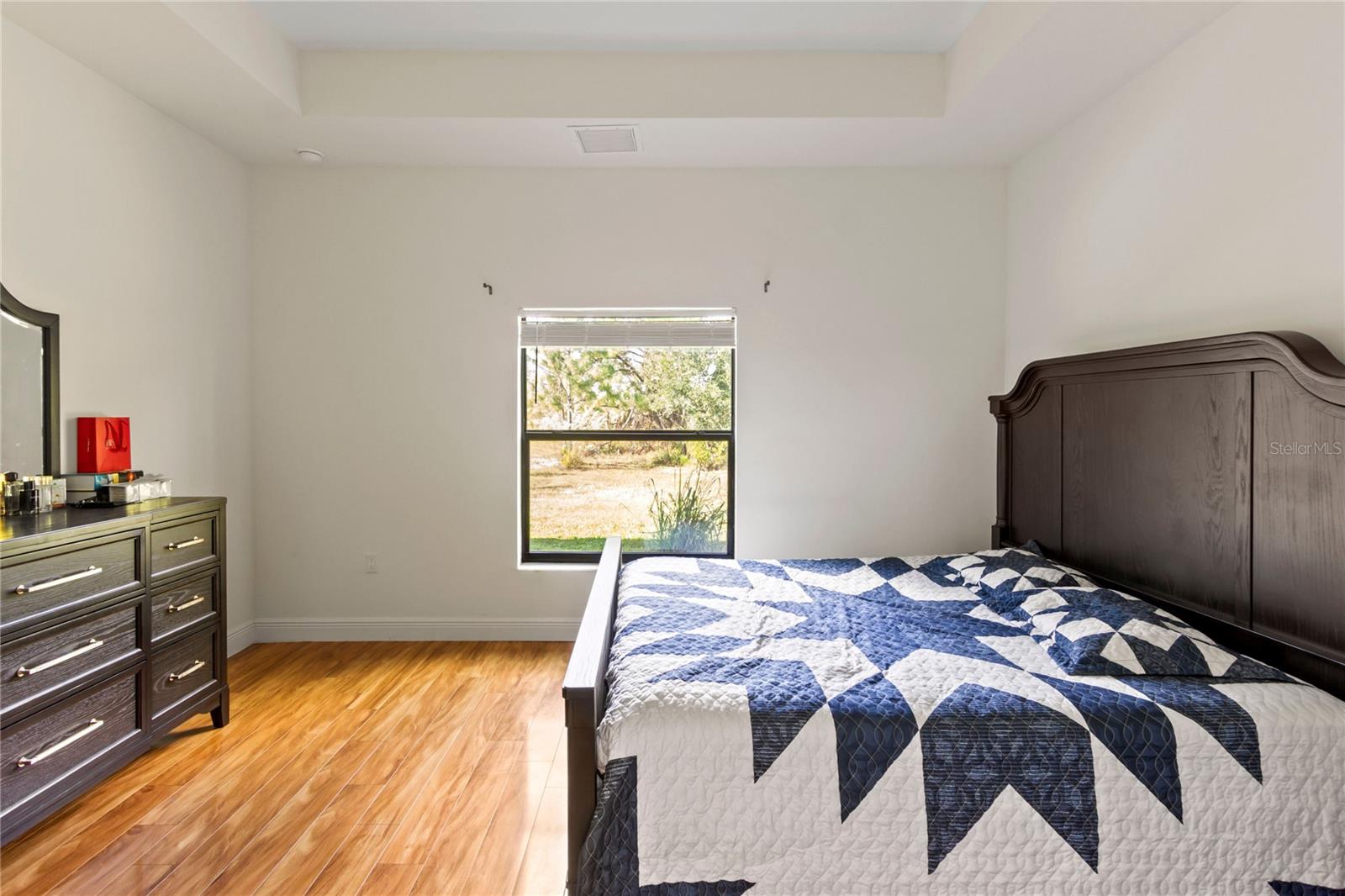 Image 21 of 52 For 2953 Everglades Boulevard N