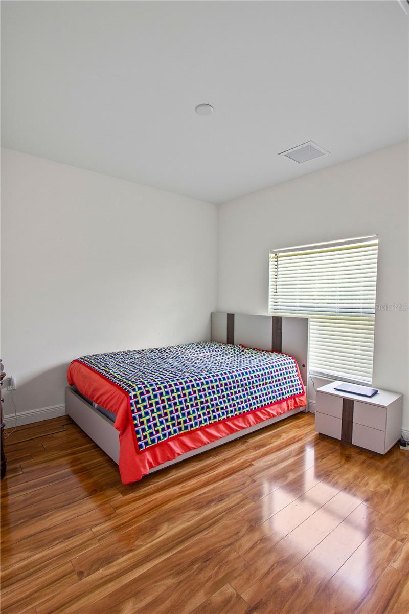 Image 38 of 52 For 2953 Everglades Boulevard N