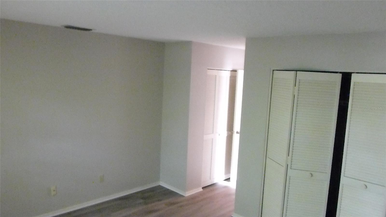 Image 6 of 19 For 2822 Whitehall Drive