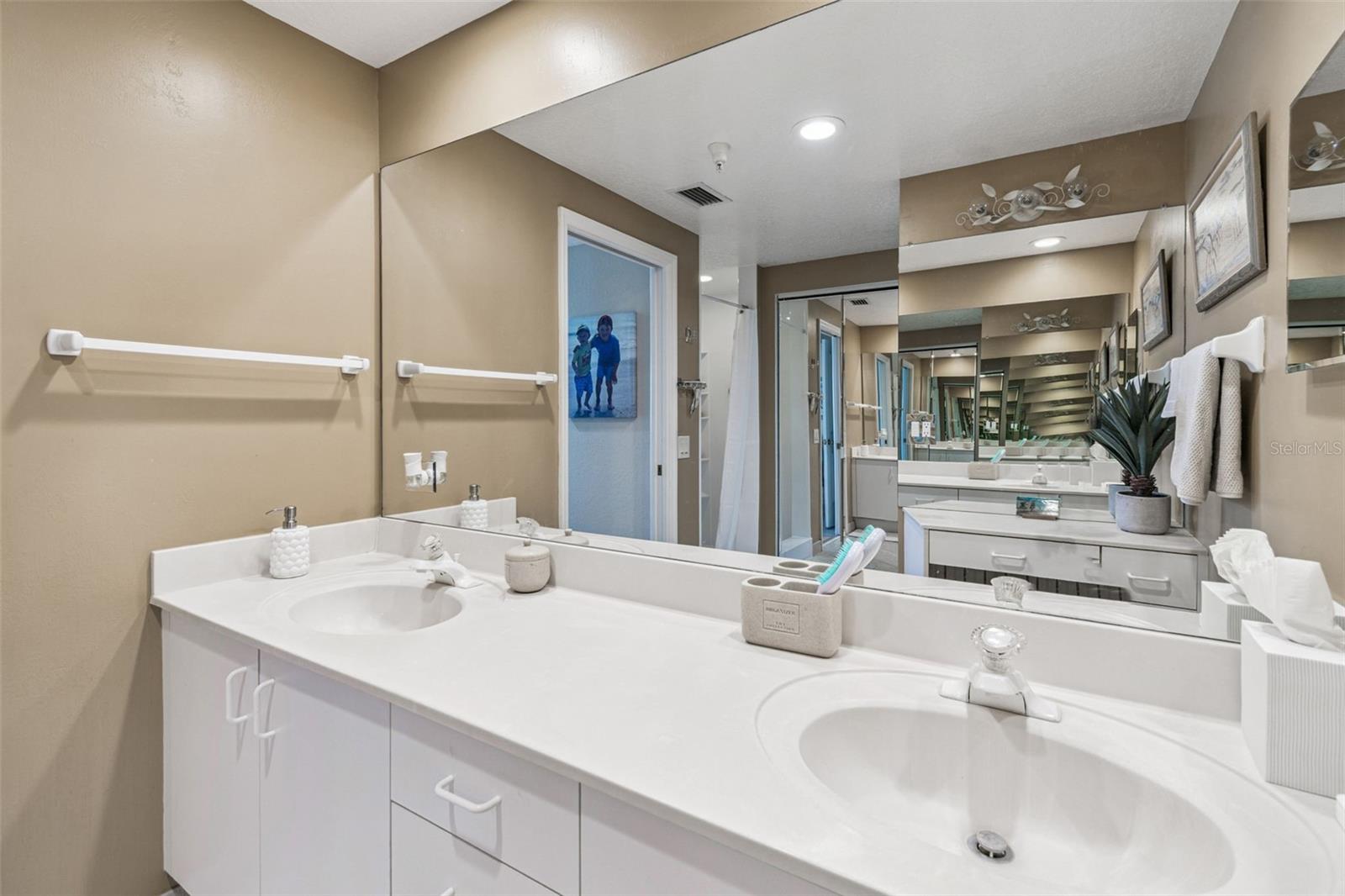 Image 14 of 37 For 4953 Bacopa Lane S 204