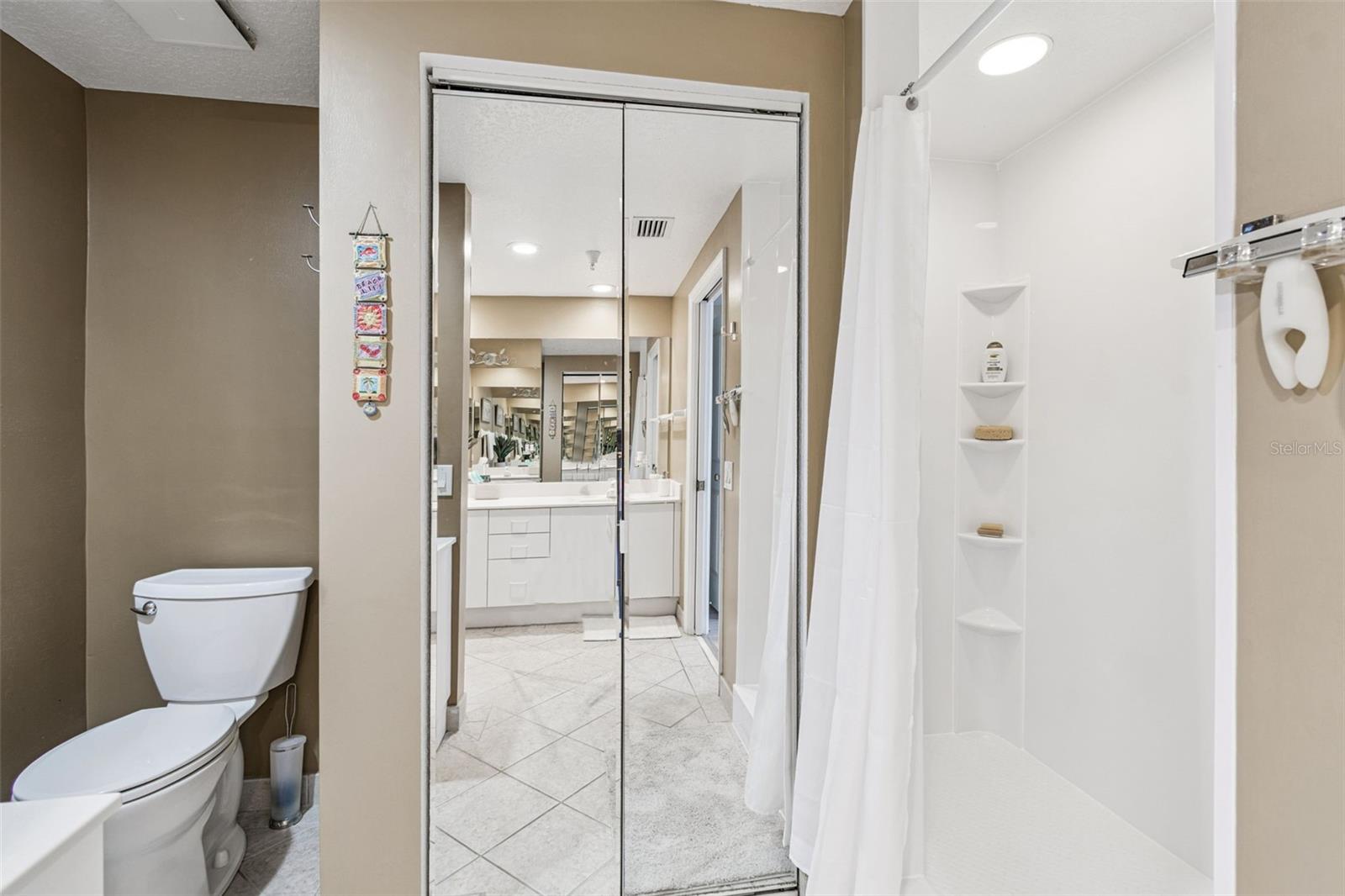 Image 15 of 37 For 4953 Bacopa Lane S 204