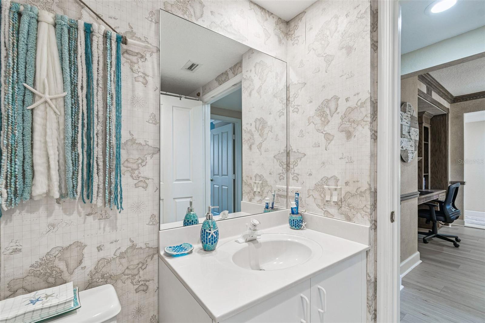 Image 19 of 37 For 4953 Bacopa Lane S 204