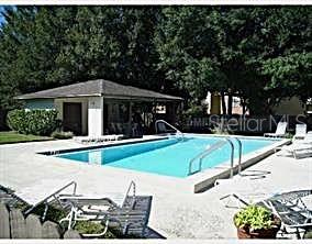 Image 11 of 14 For 4012 Circlewood Court