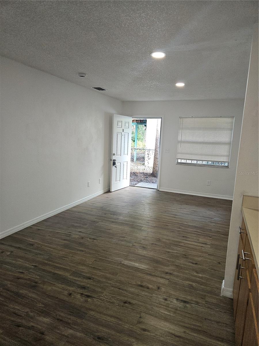 Image 3 of 4 For 2708 25th Avenue B