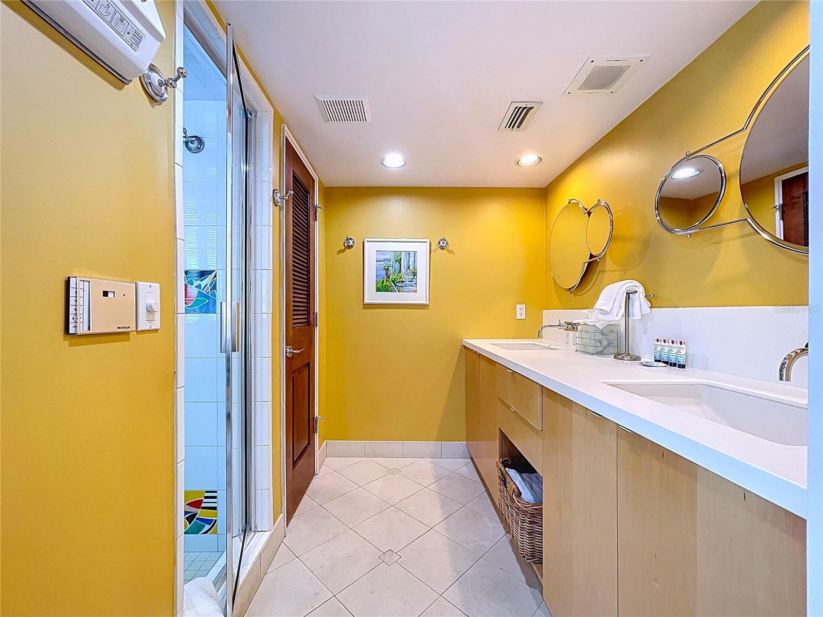 Image 42 of 70 For 7480 Bayshore Drive 401