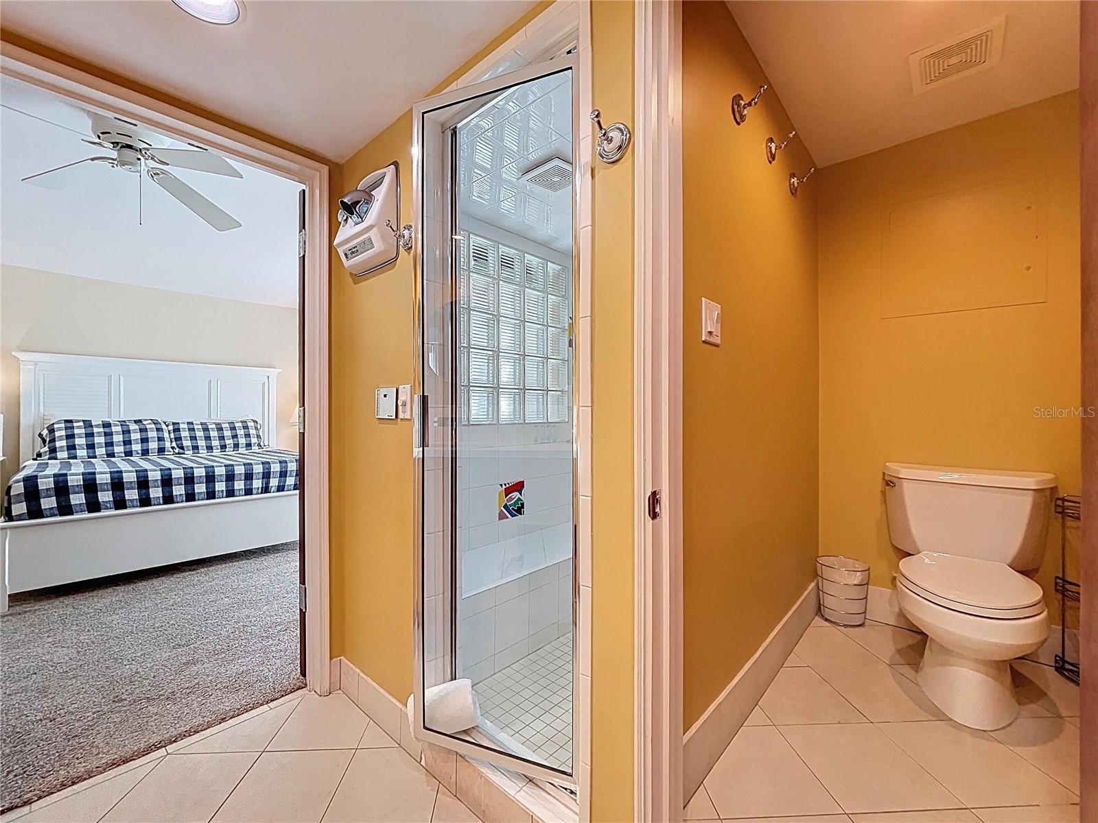 Image 45 of 70 For 7480 Bayshore Drive 401