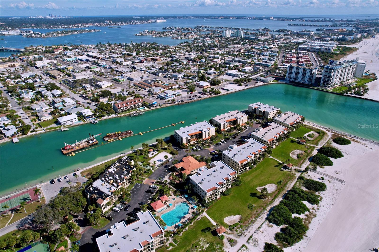 Image 58 of 70 For 7480 Bayshore Drive 401