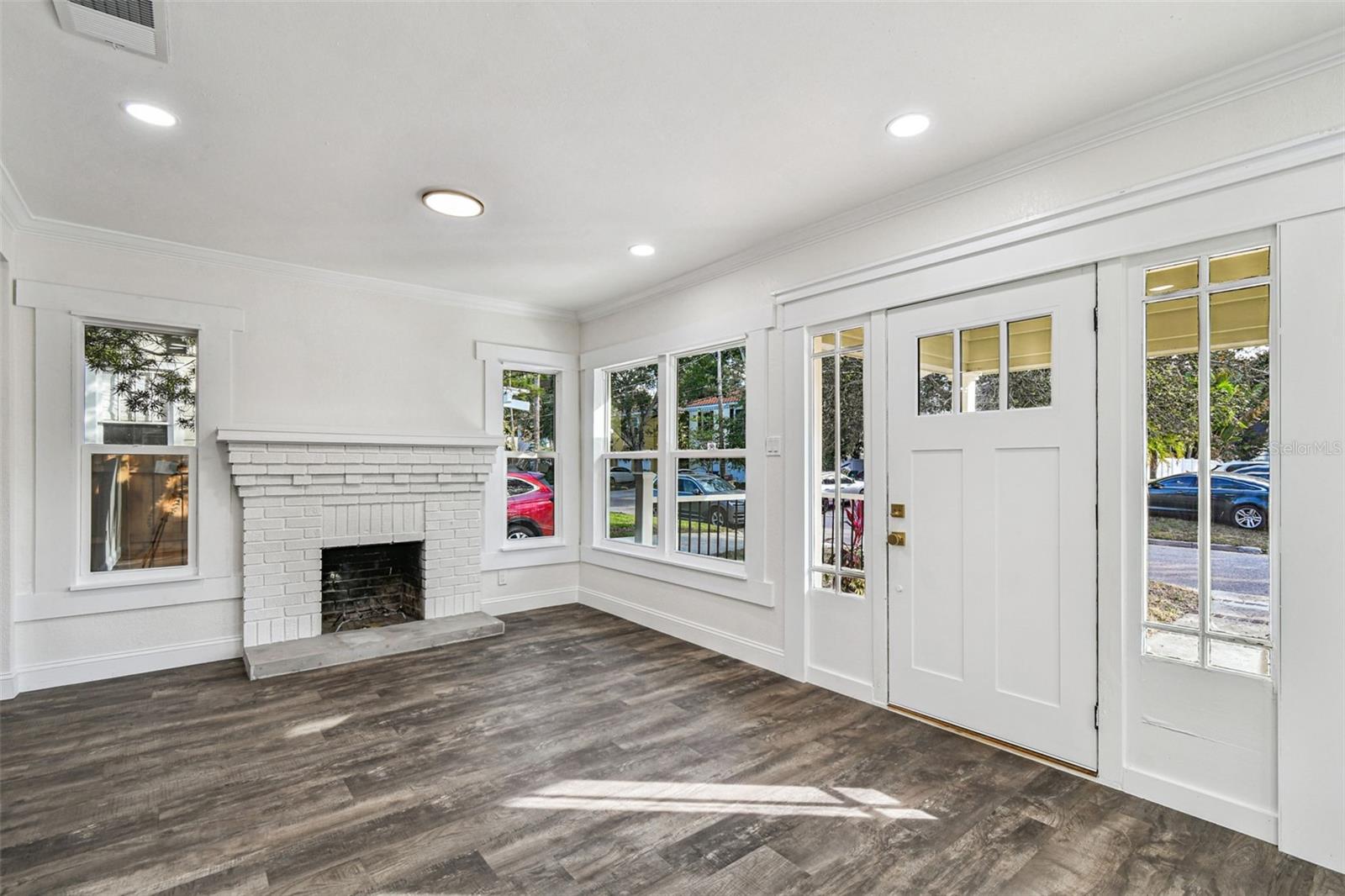 Image 11 of 66 For 3011 San Isidro Street