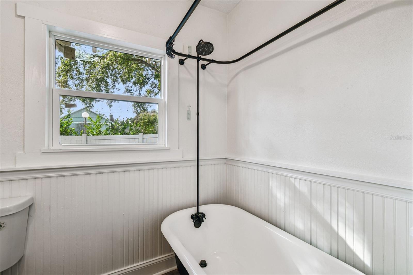 Image 24 of 66 For 3011 San Isidro Street