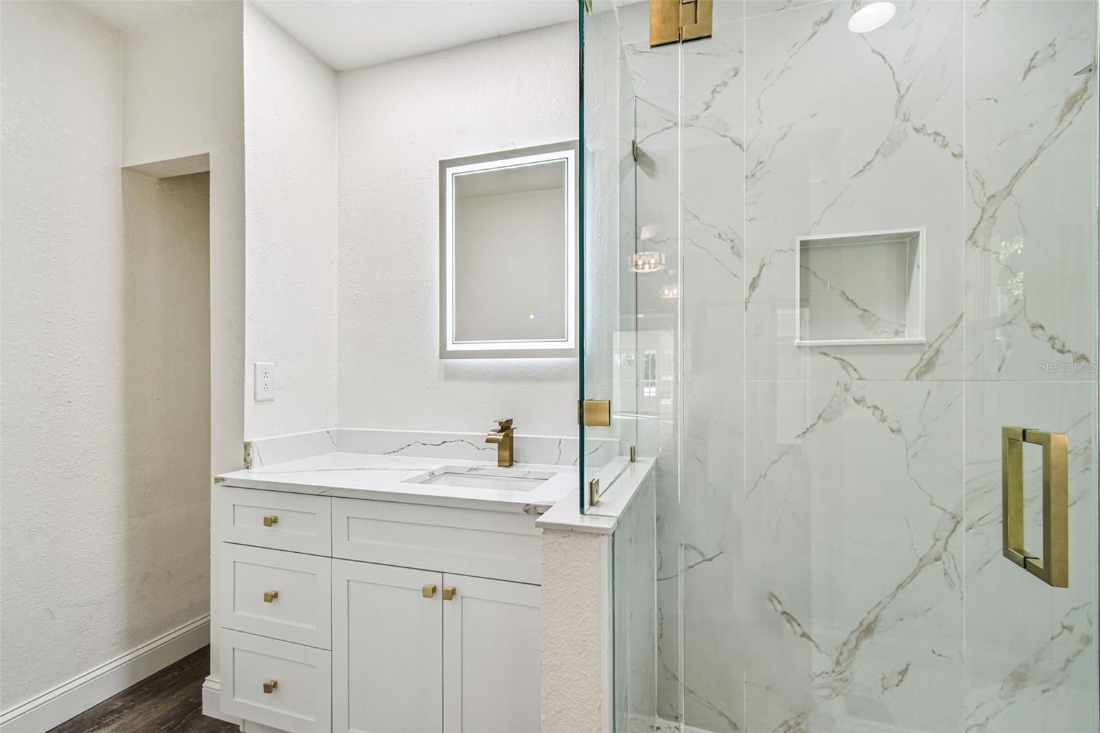 Image 29 of 66 For 3011 San Isidro Street