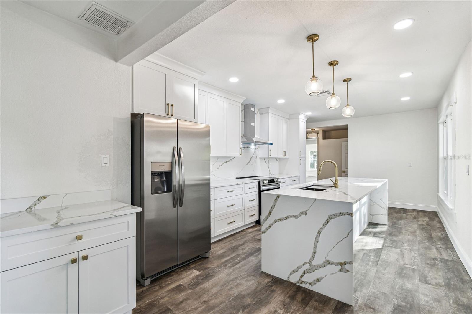 Image 36 of 66 For 3011 San Isidro Street