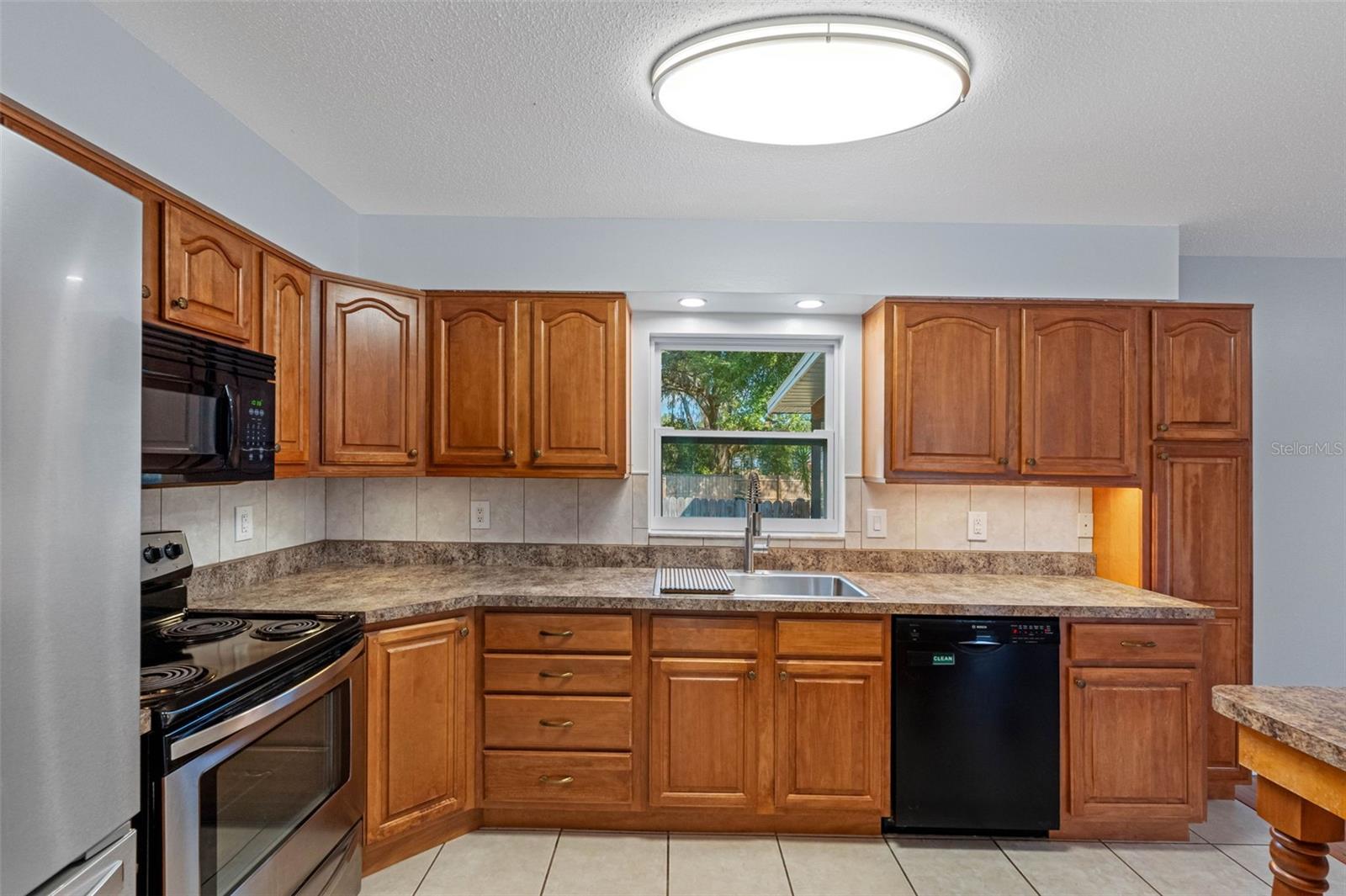 Image 17 of 61 For 33237 Chancey Road