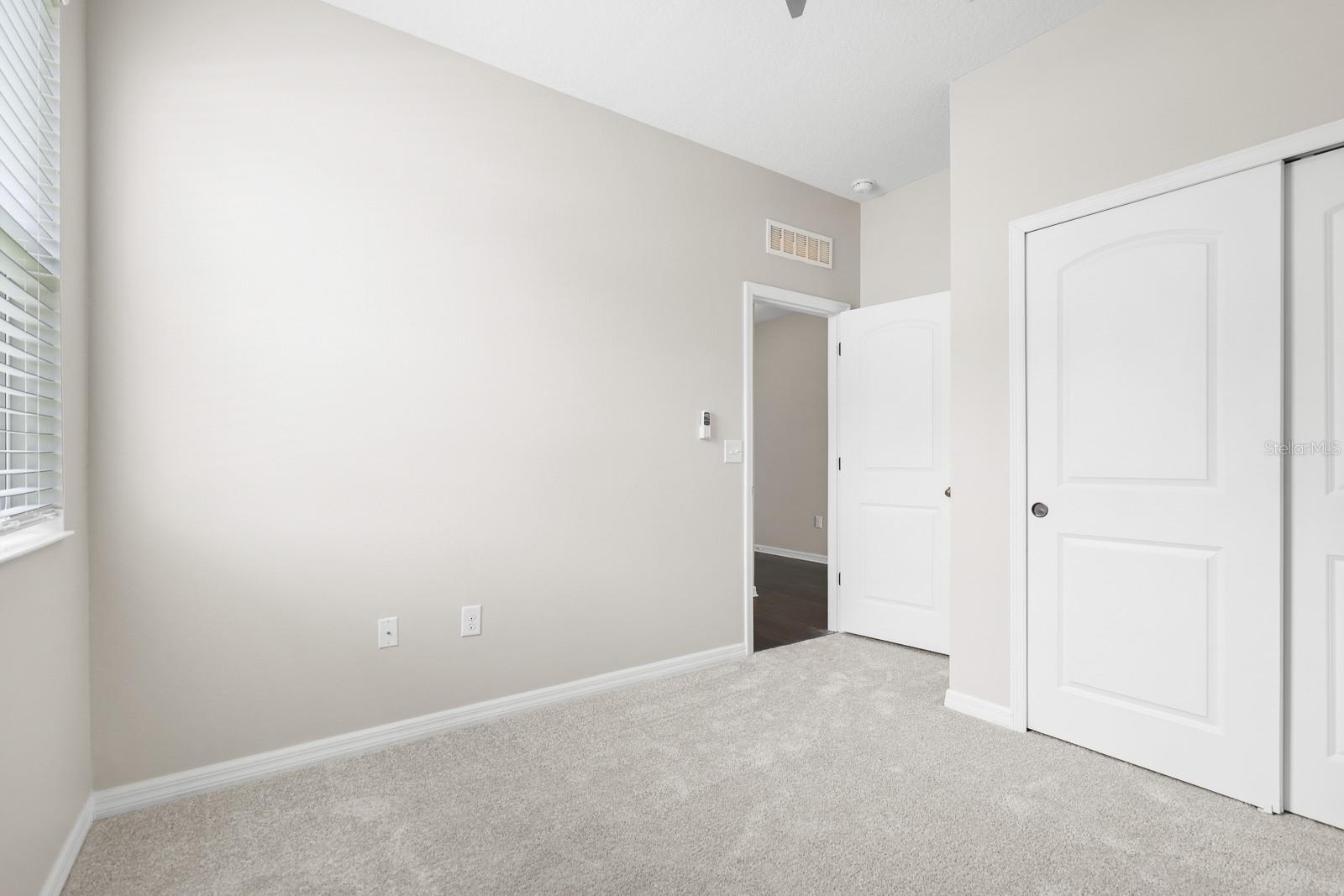 Image 22 of 27 For 10628 Massimo Drive