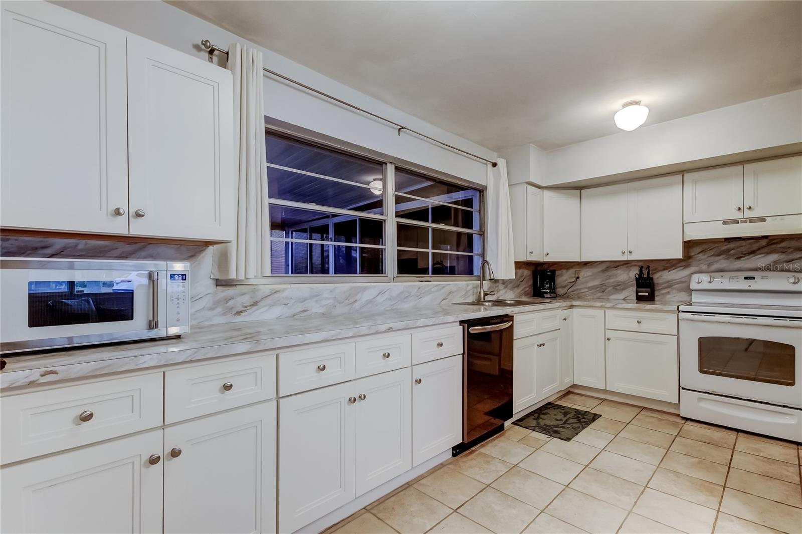 Image 9 of 21 For Address Not Provided