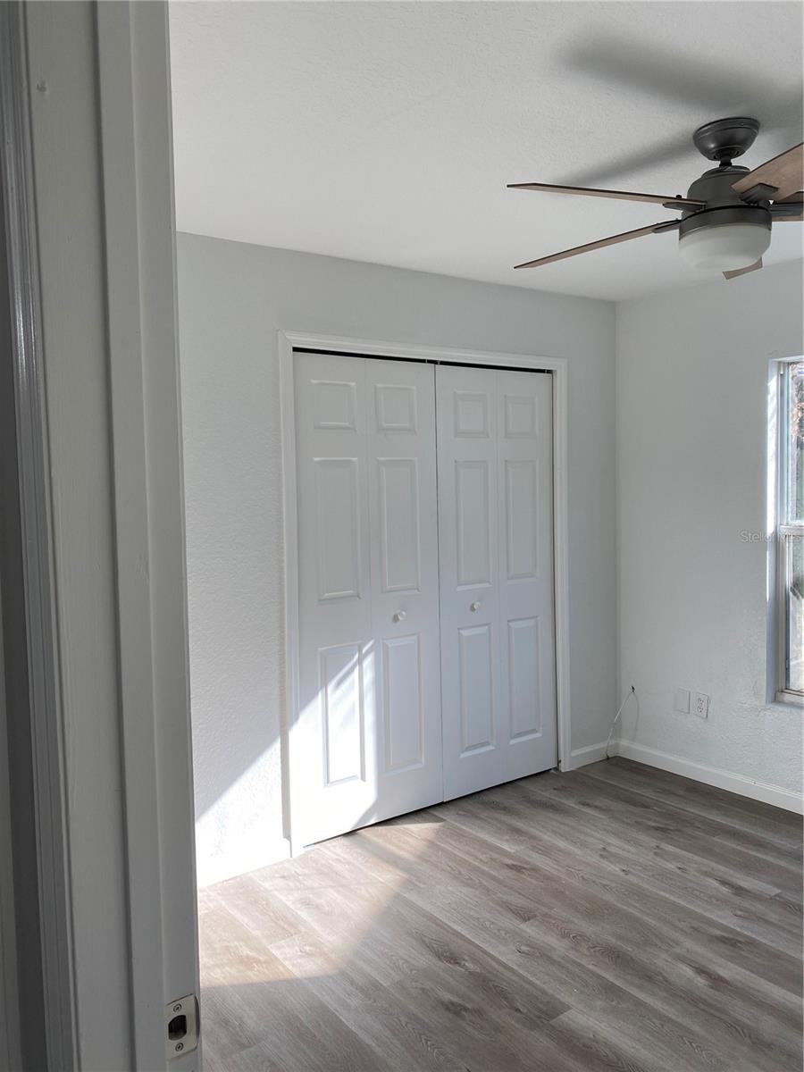 Image 14 of 20 For 1333 Melrose Avenue S