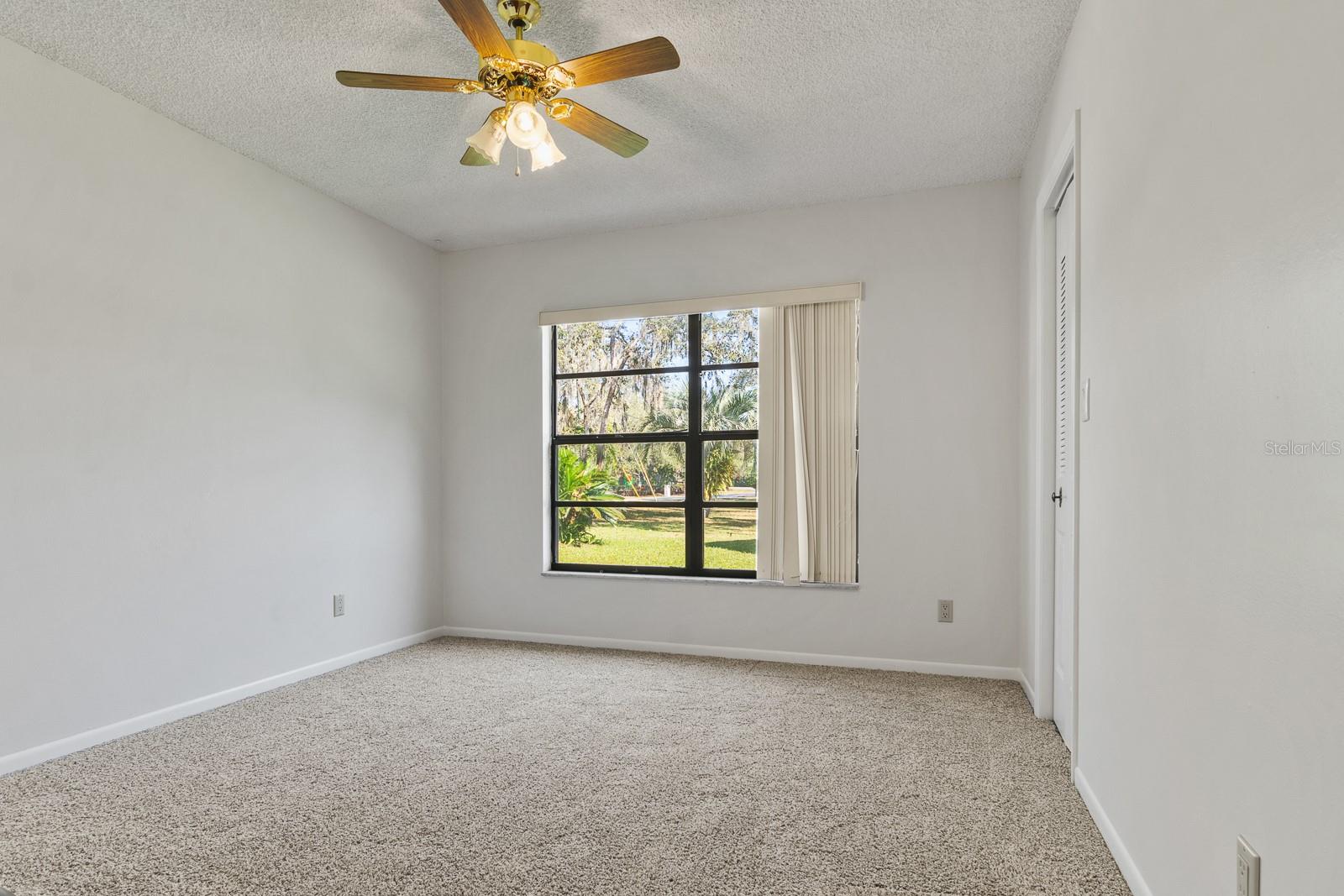 Image 29 of 53 For 10206 Lakeview Drive