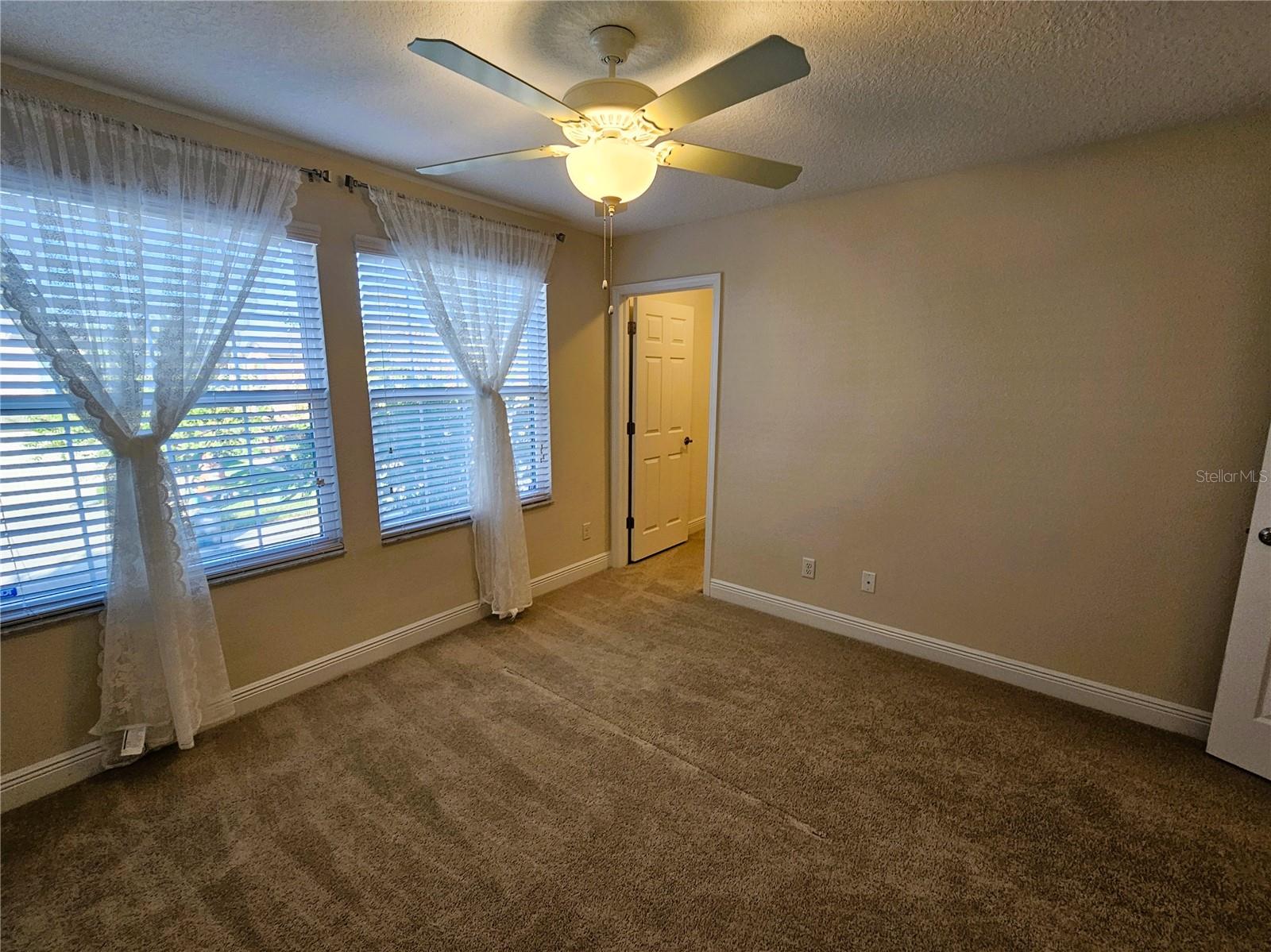 Image 35 of 44 For 11541 Crowned Sparrow Lane