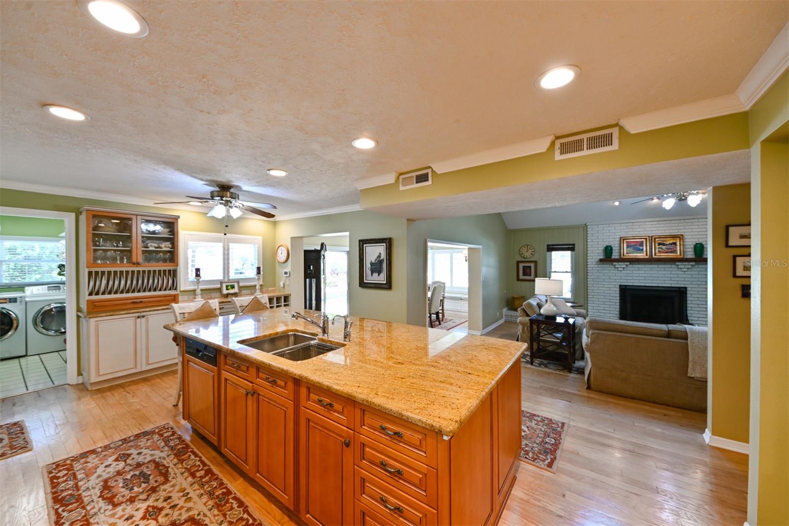 Image 17 of 62 For 12529 Saint Charlotte Drive