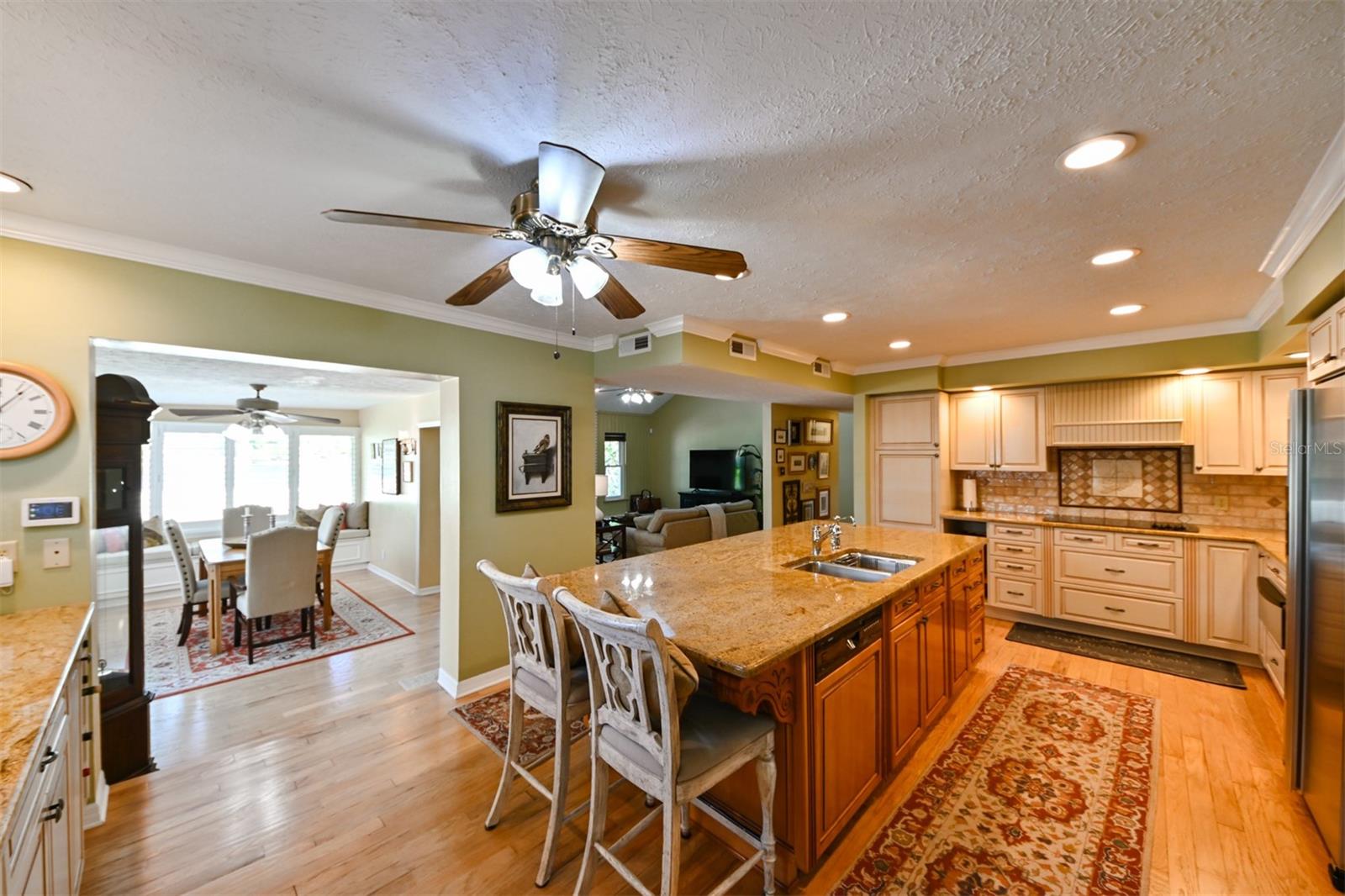 Image 19 of 62 For 12529 Saint Charlotte Drive