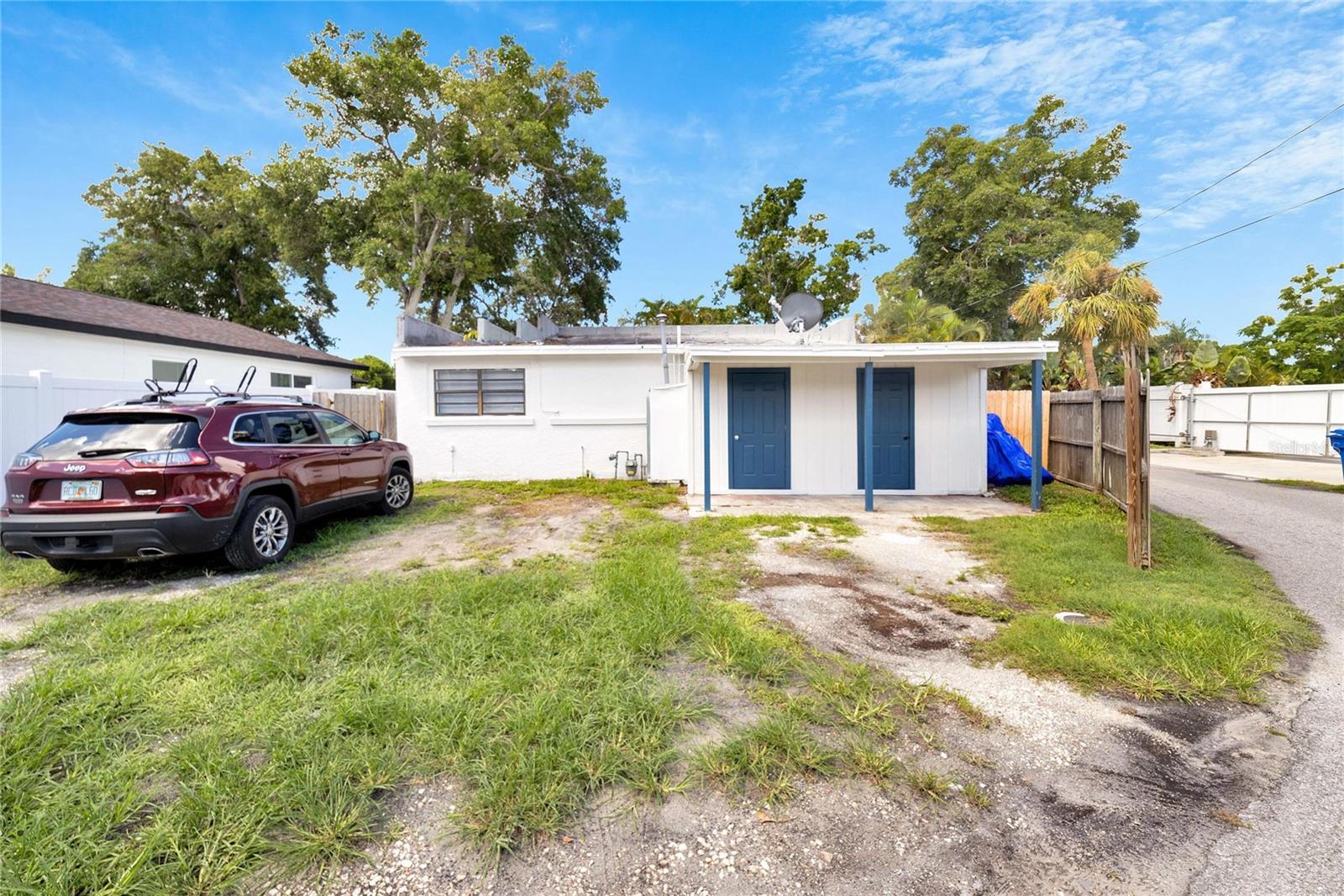 Image 10 of 35 For 3651 Haines Road N