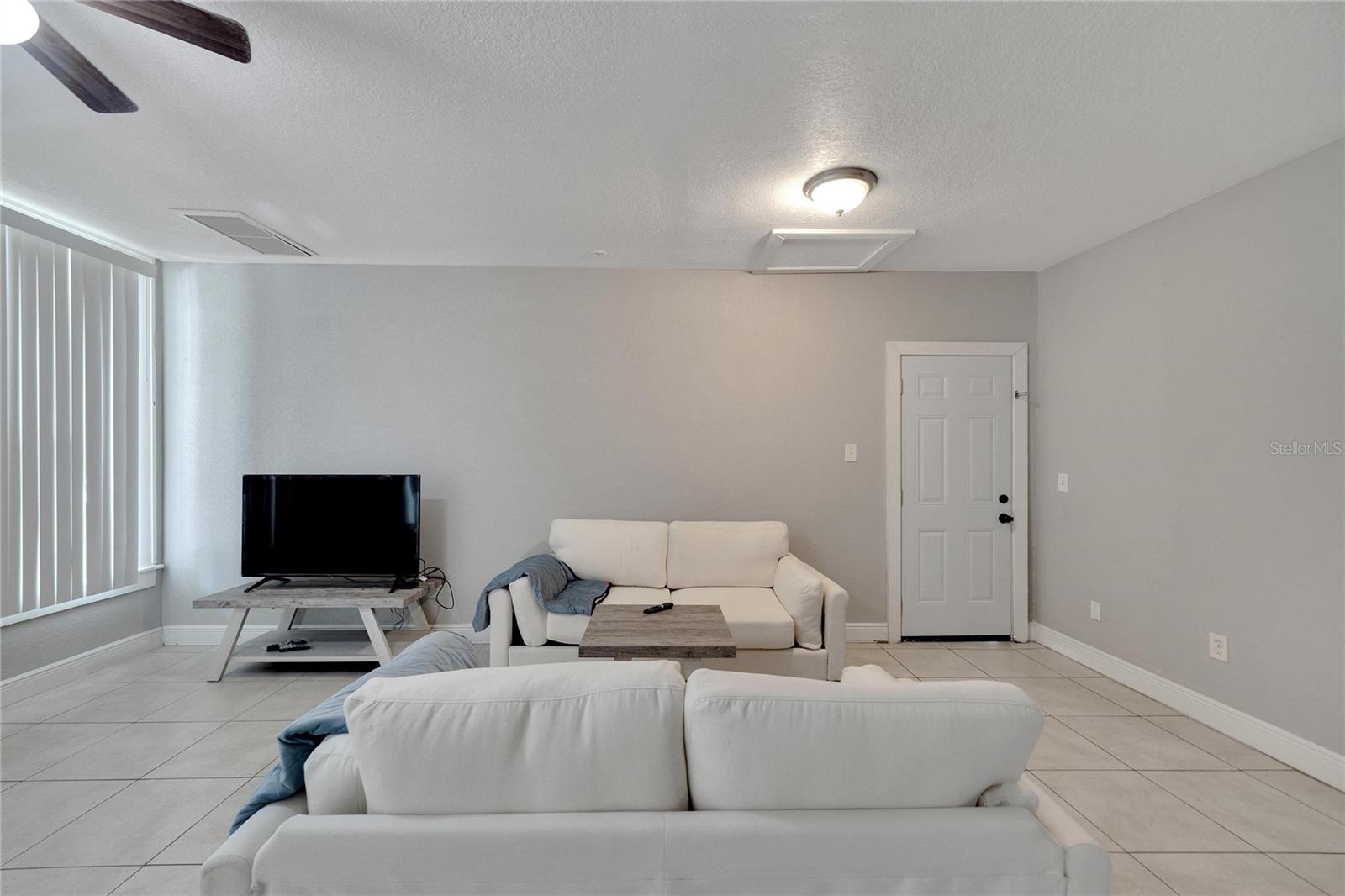 Image 16 of 35 For 3651 Haines Road N