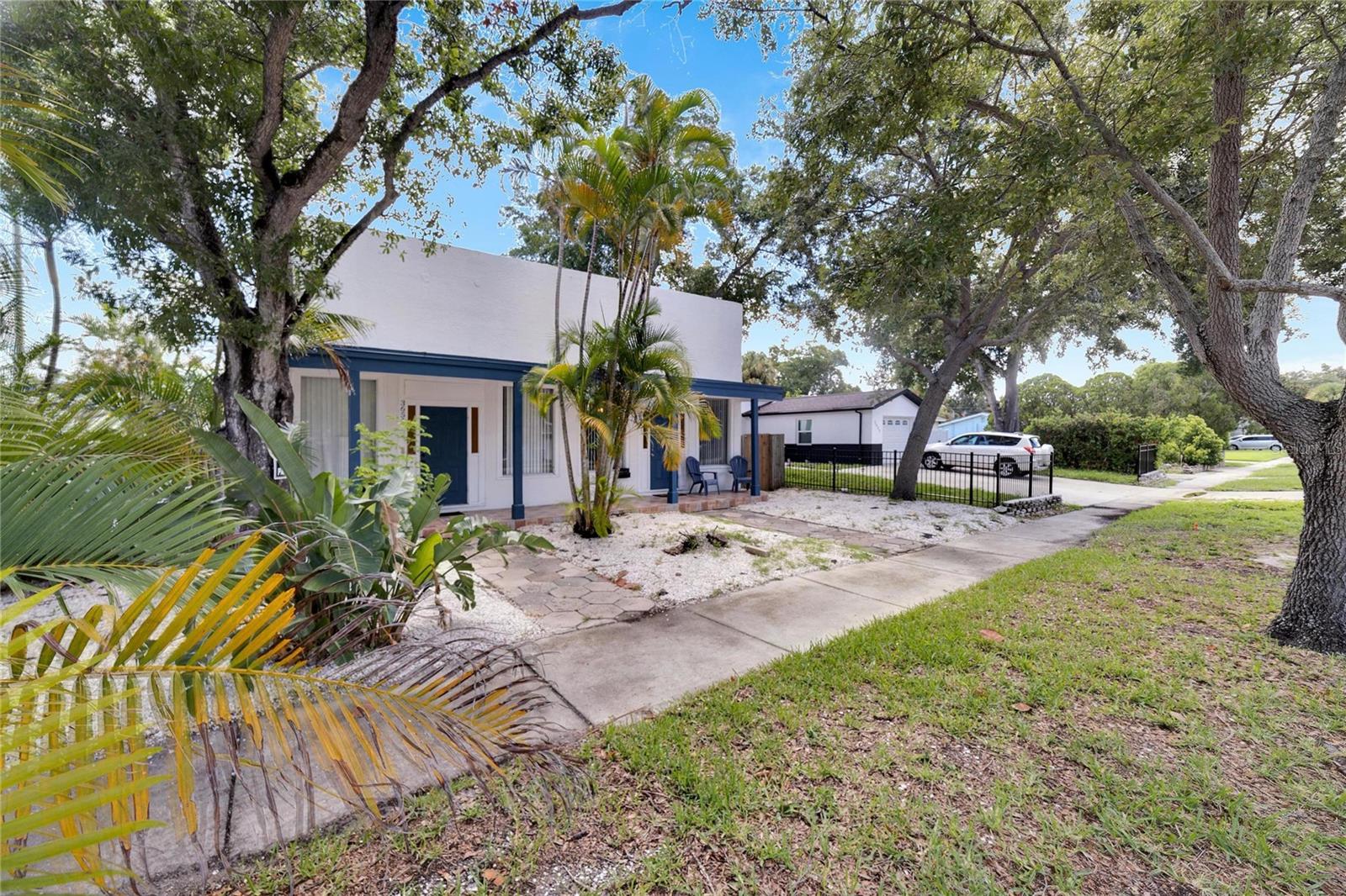 Image 4 of 35 For 3651 Haines Road N