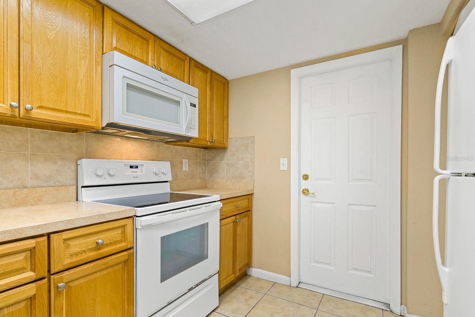 Image 12 of 46 For 9043 Tournament Drive