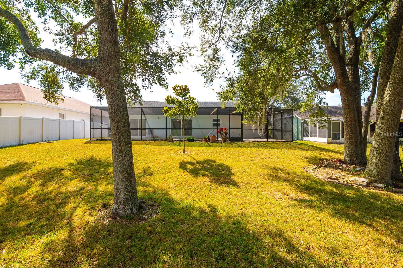 Image 24 of 46 For 9043 Tournament Drive