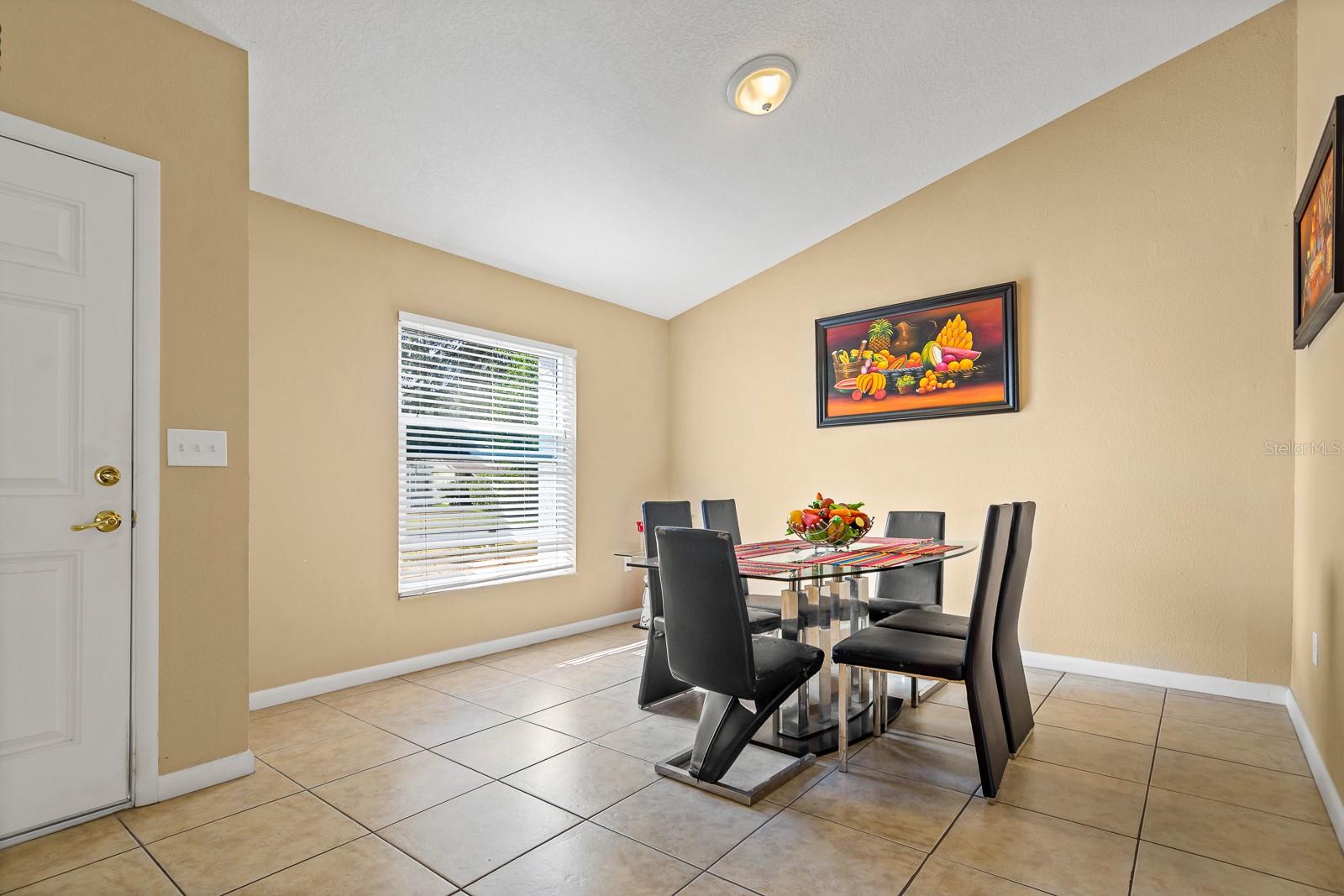 Image 6 of 46 For 9043 Tournament Drive