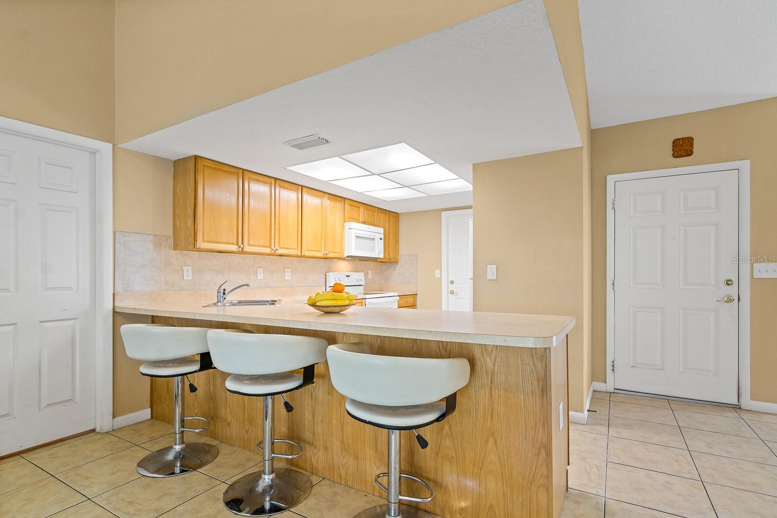 Image 9 of 46 For 9043 Tournament Drive