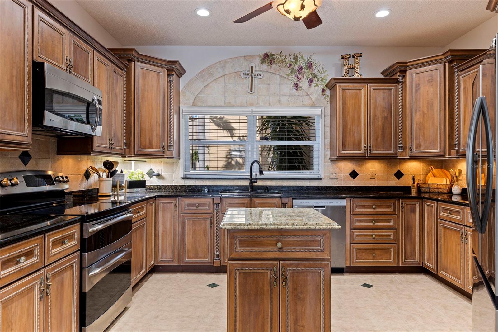 Image 13 of 50 For 487 Pinellas Bayway S 6