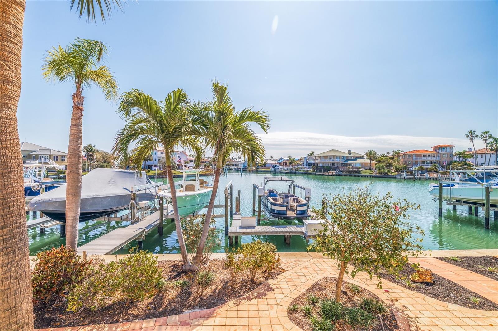 Image 21 of 50 For 487 Pinellas Bayway S 6