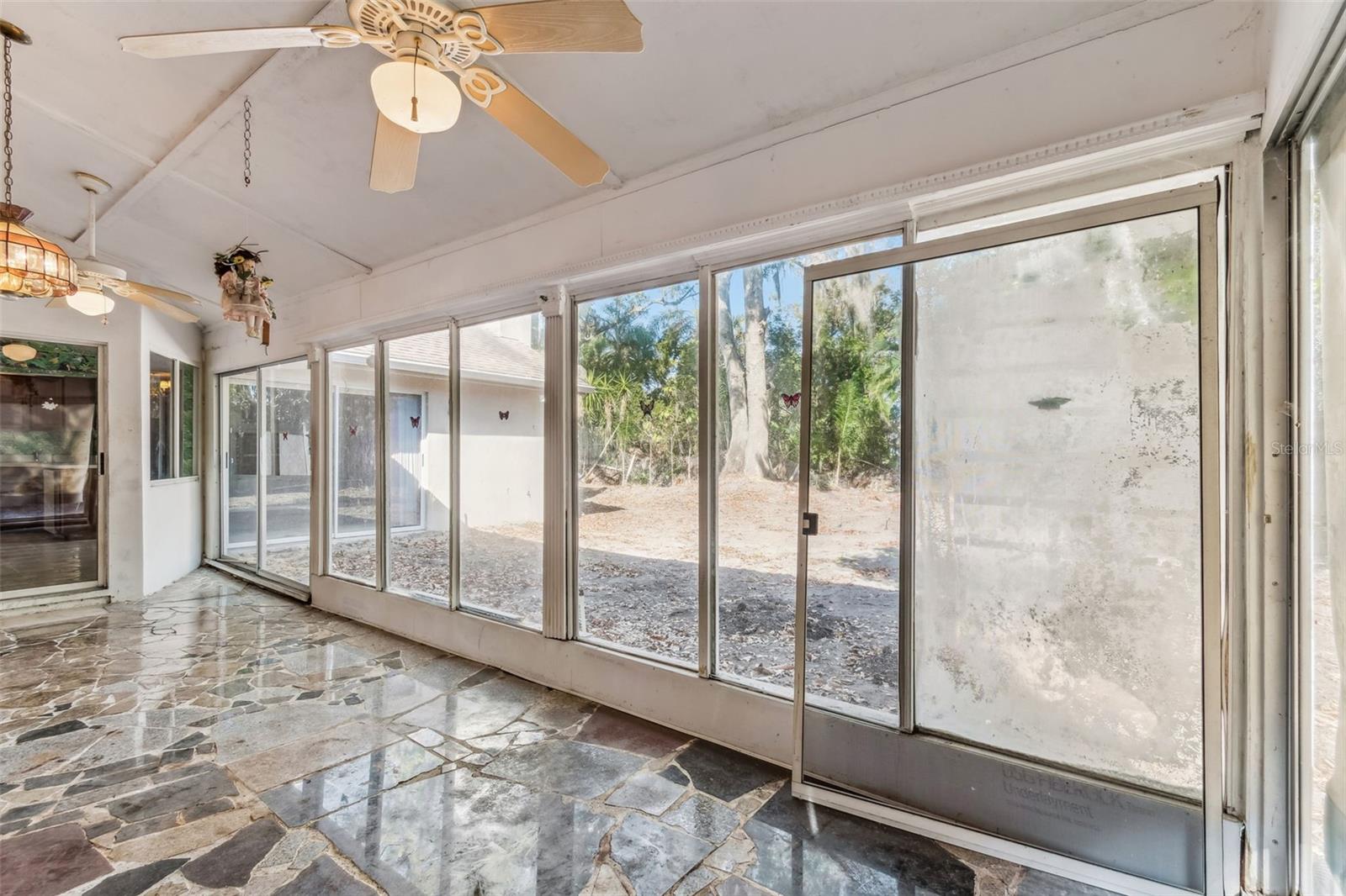 Image 12 of 70 For 2624 Bridle Drive