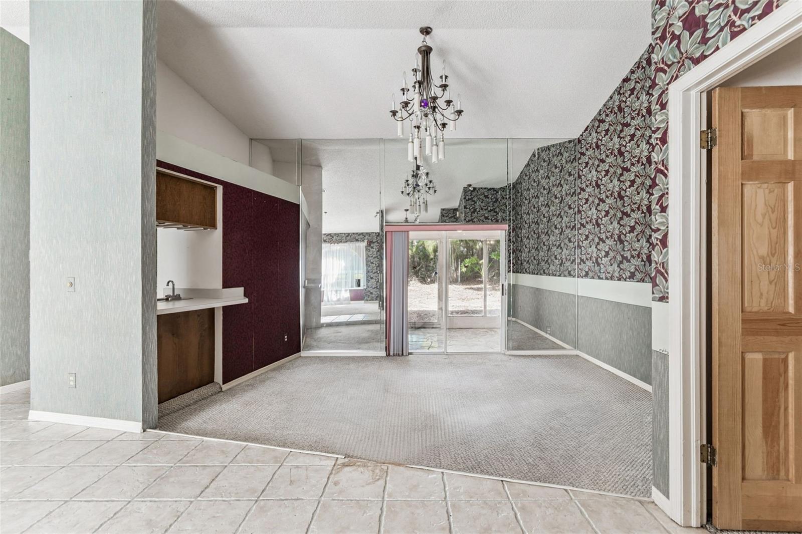 Image 16 of 70 For 2624 Bridle Drive