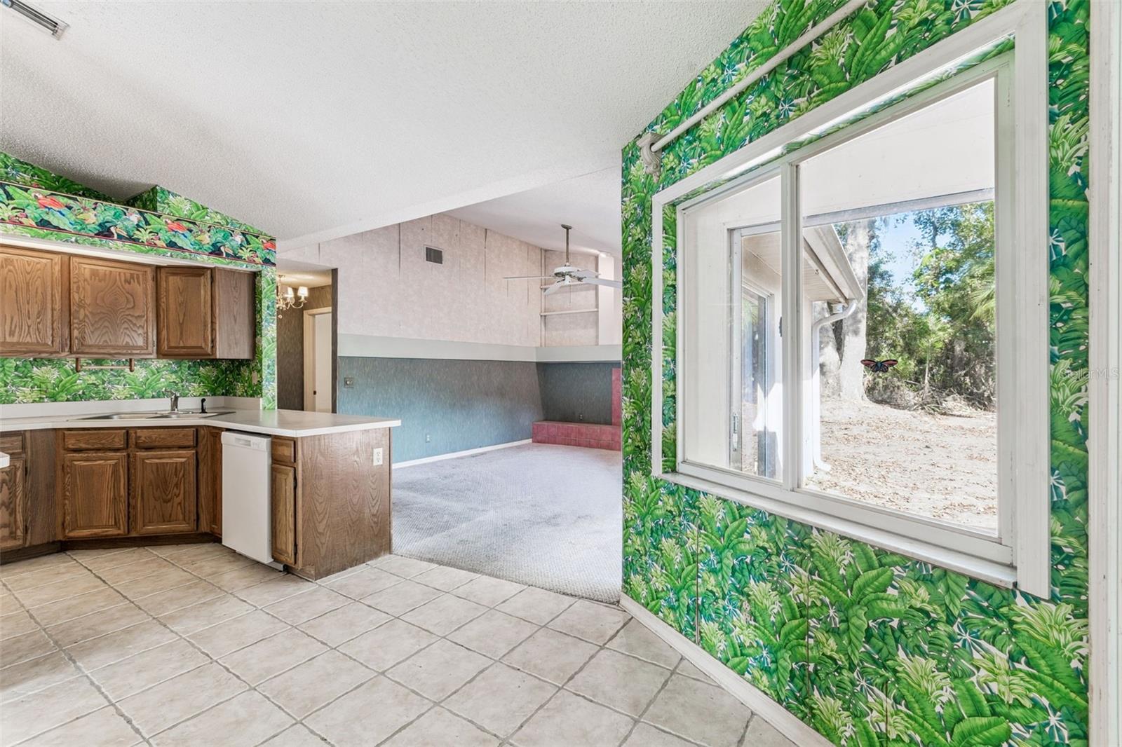 Image 21 of 70 For 2624 Bridle Drive