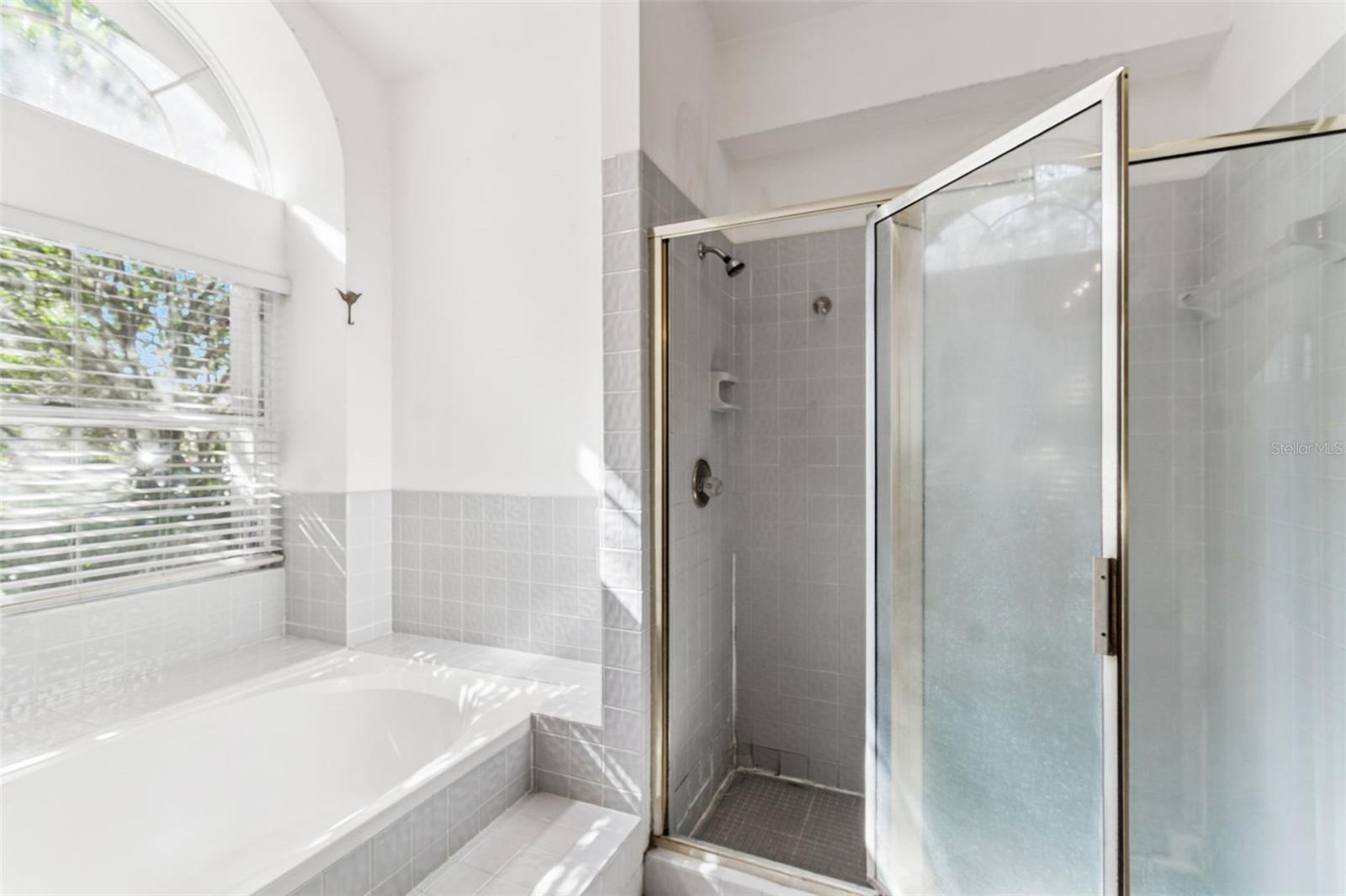 Image 26 of 70 For 2624 Bridle Drive