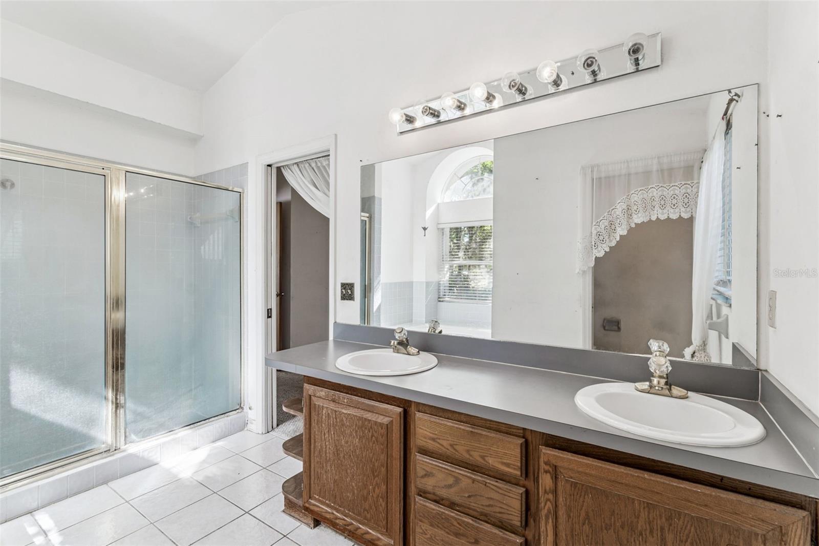 Image 27 of 70 For 2624 Bridle Drive