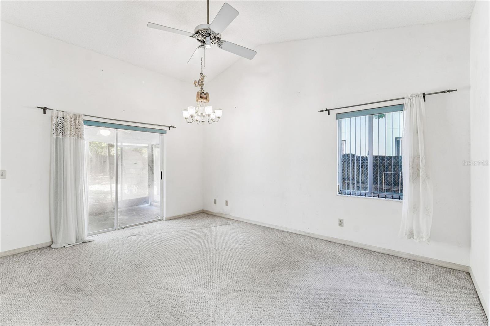 Image 34 of 70 For 2624 Bridle Drive