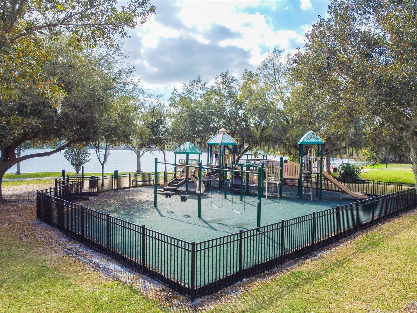 Image 54 of 70 For 2624 Bridle Drive