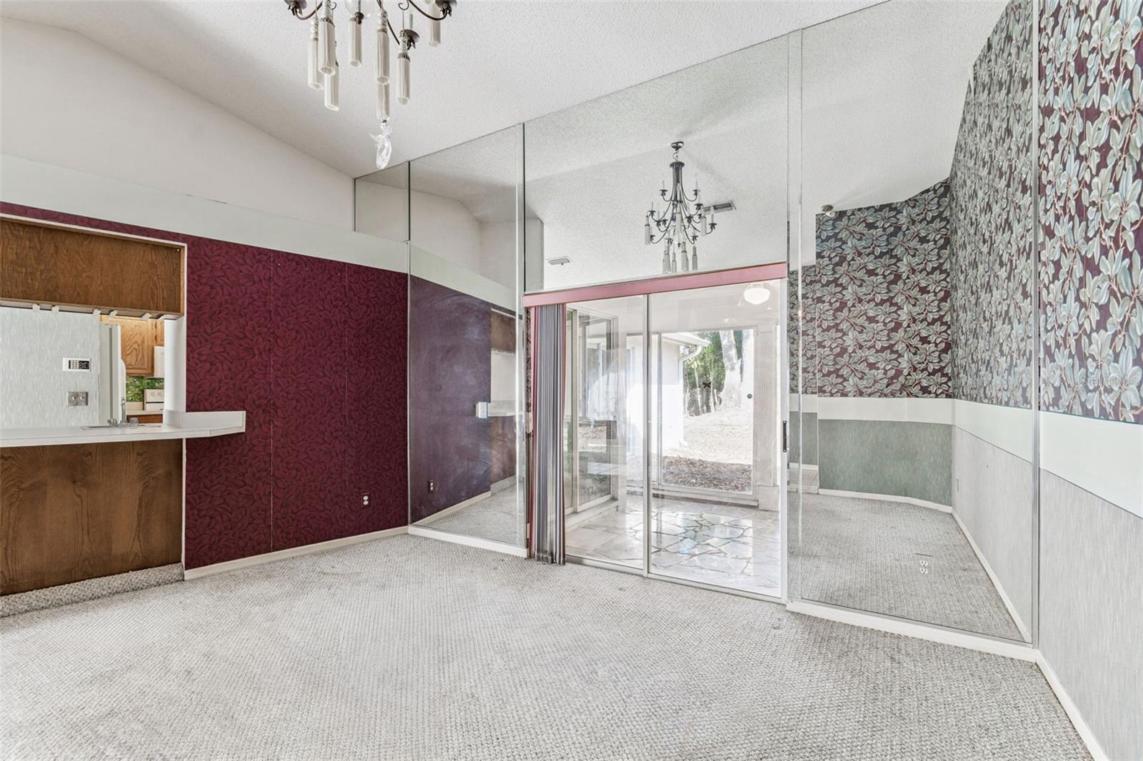 Image 7 of 70 For 2624 Bridle Drive