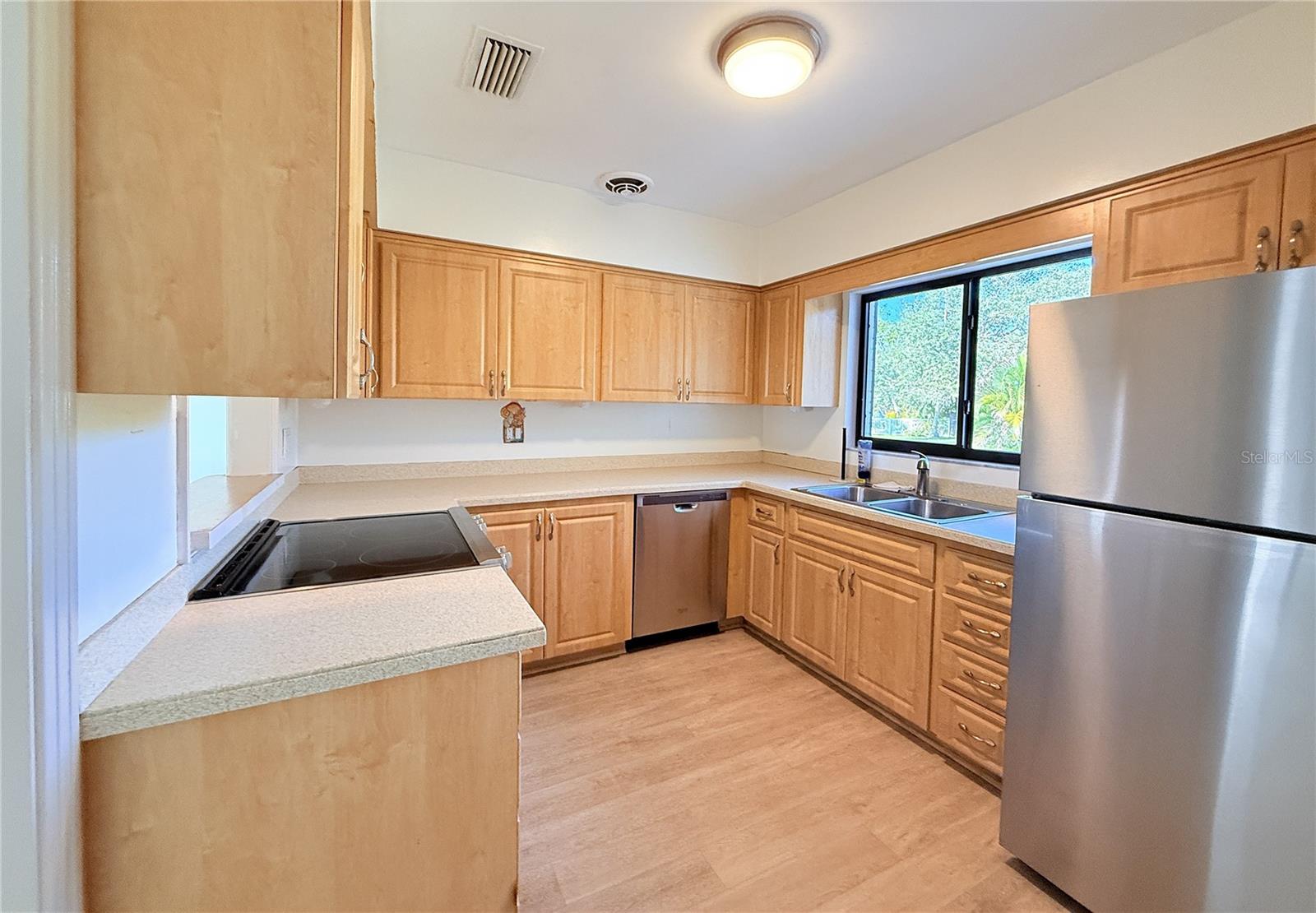 Image 18 of 29 For 225 Cevera Drive