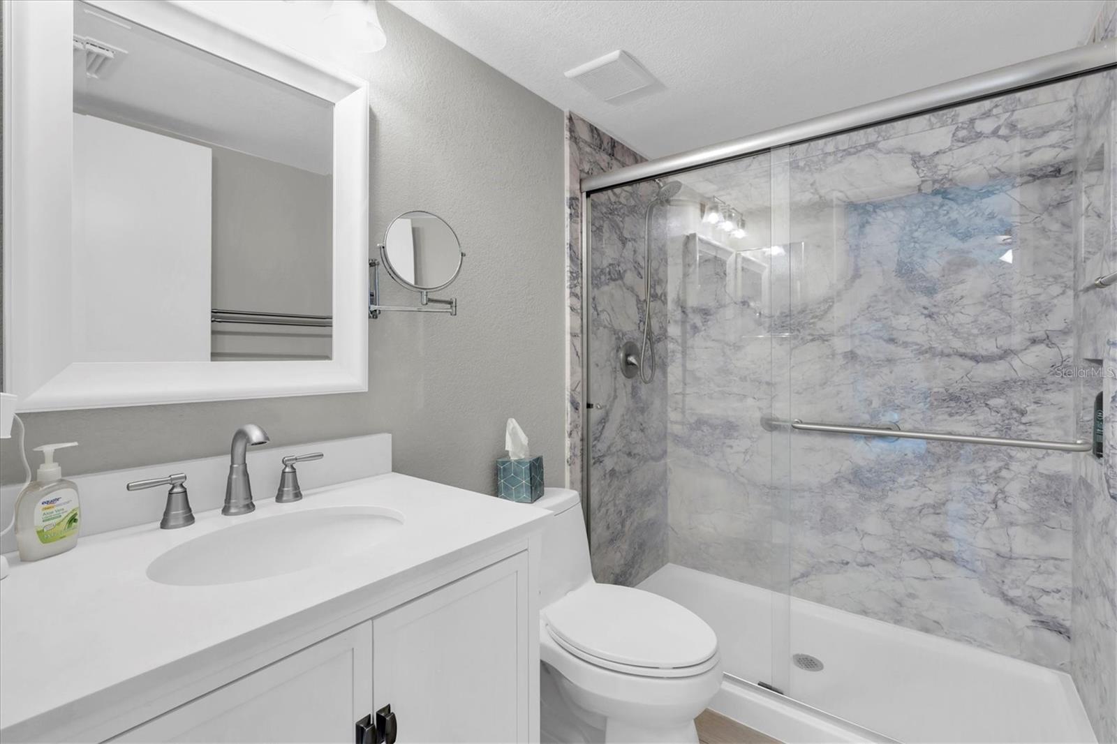 Image 16 of 32 For 3114 Lake Pine Way B2