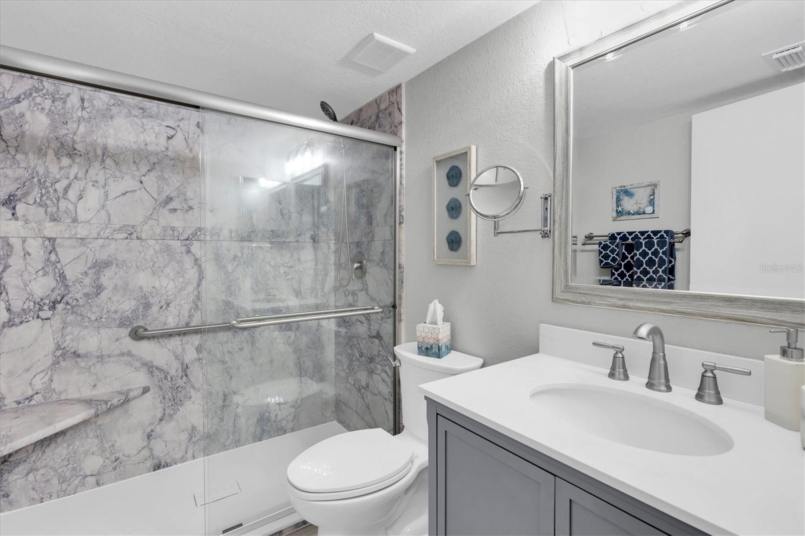 Image 21 of 32 For 3114 Lake Pine Way B2