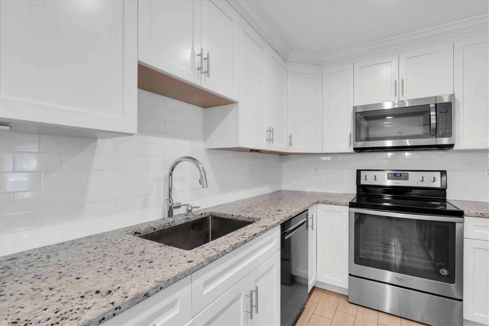 Image 8 of 32 For 3114 Lake Pine Way B2