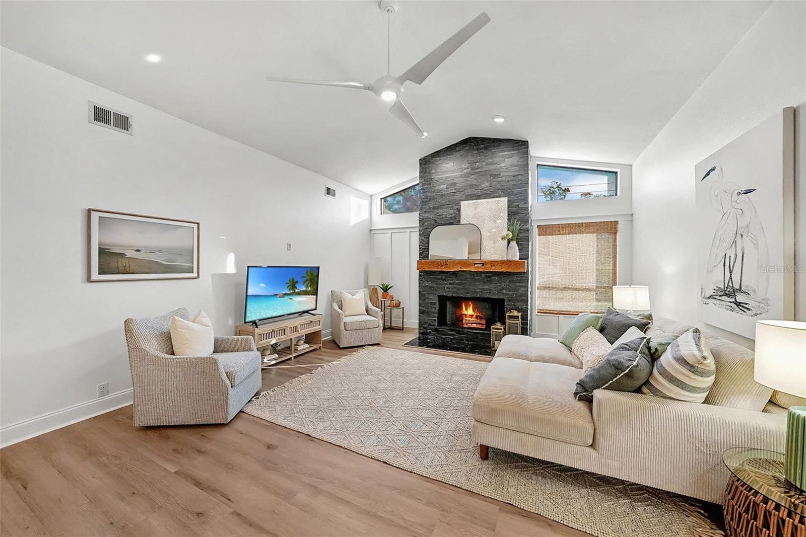 Image 11 of 44 For 17302 Preakness Place